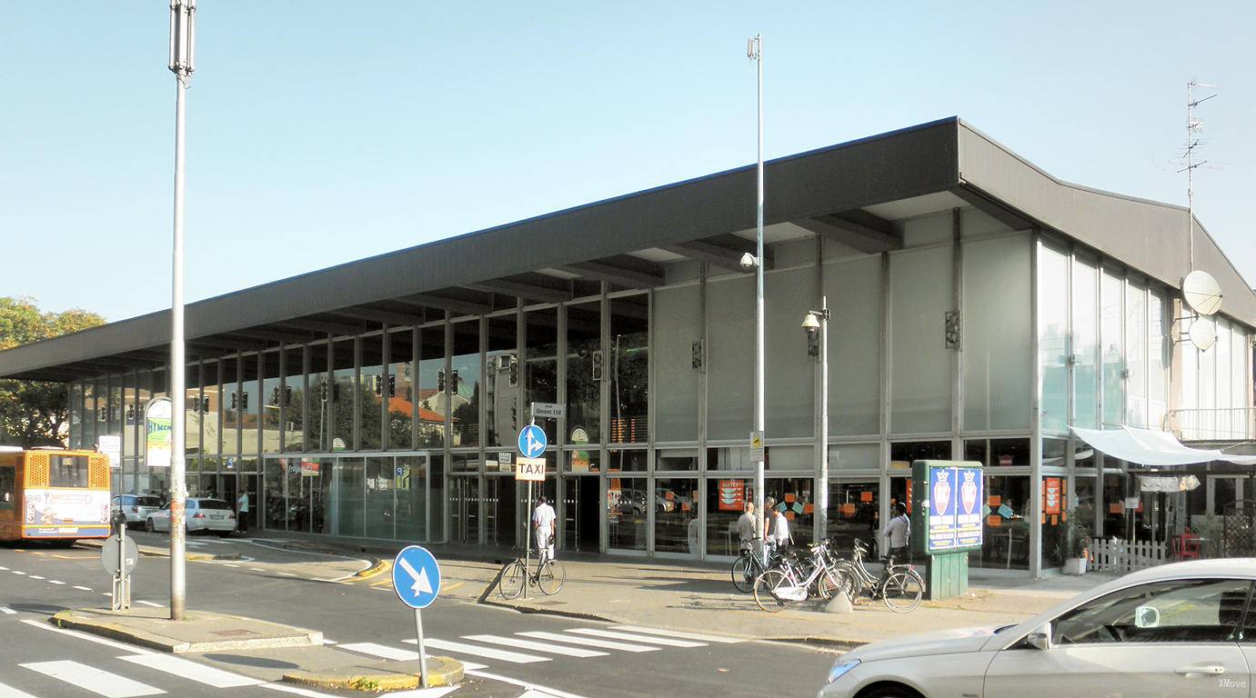 station interior photo