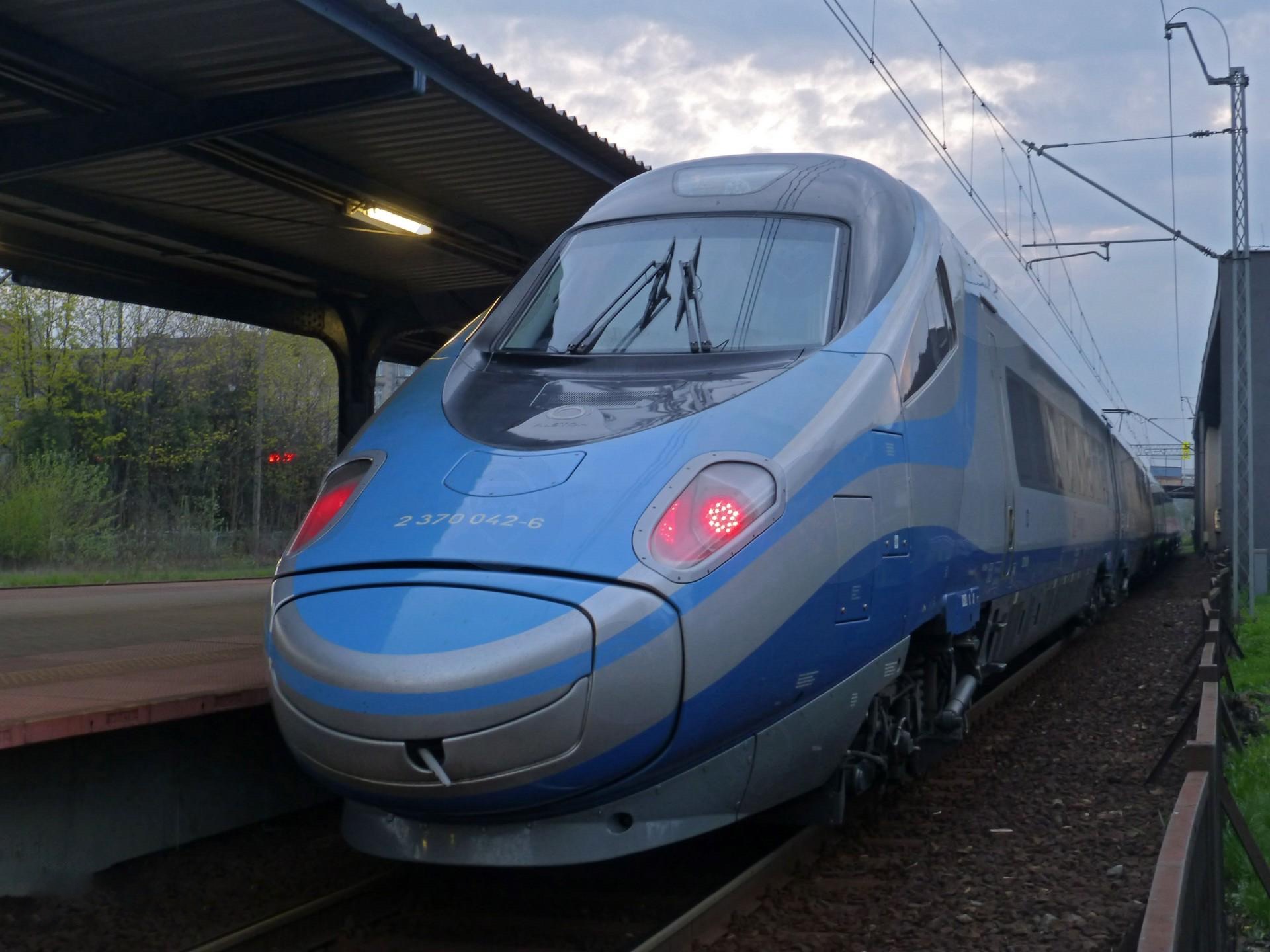 station interior photo