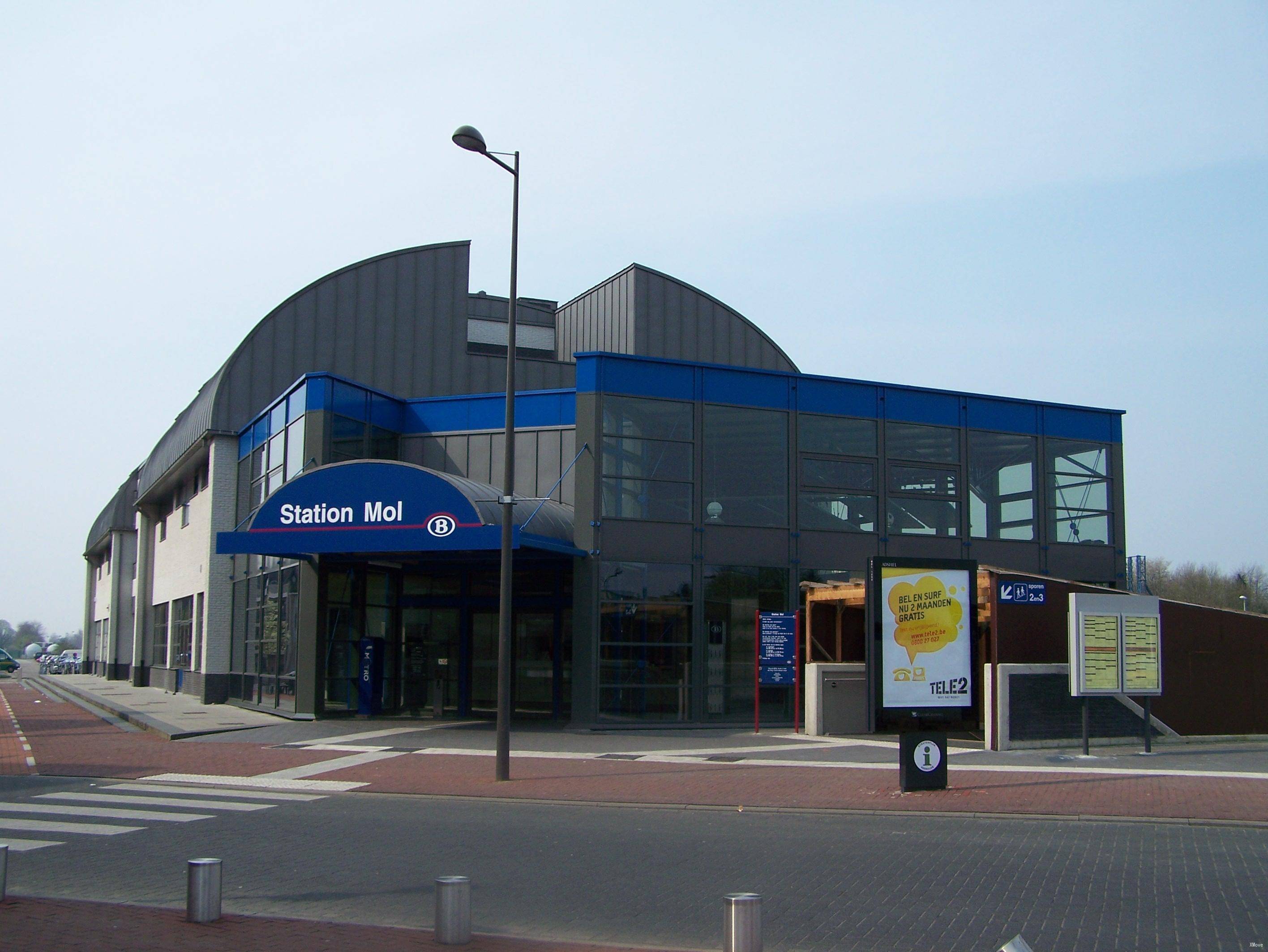 station interior photo