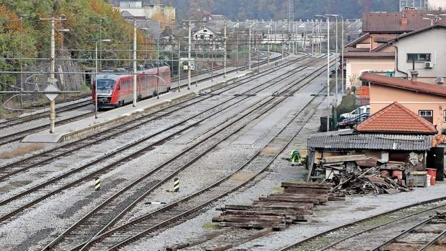 station interior photo
