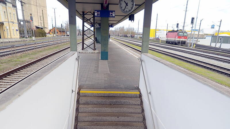 station interior photo