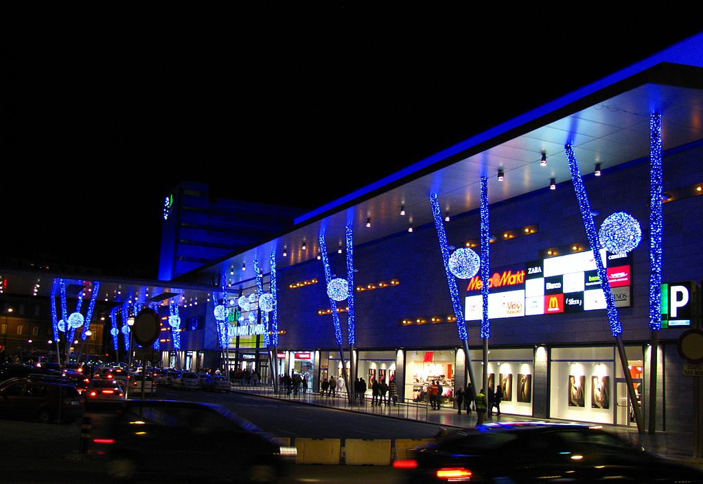 station interior photo
