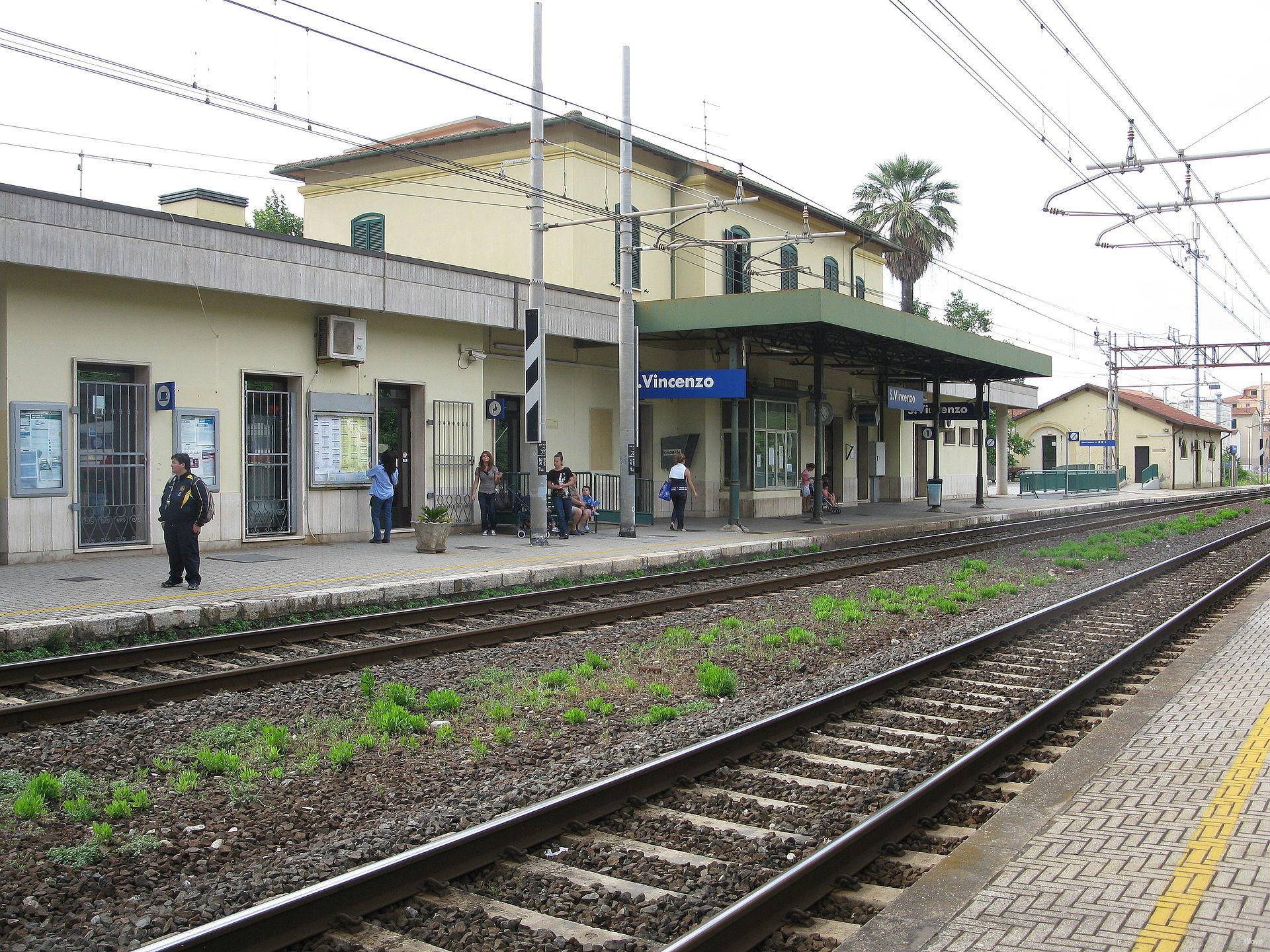 station interior photo