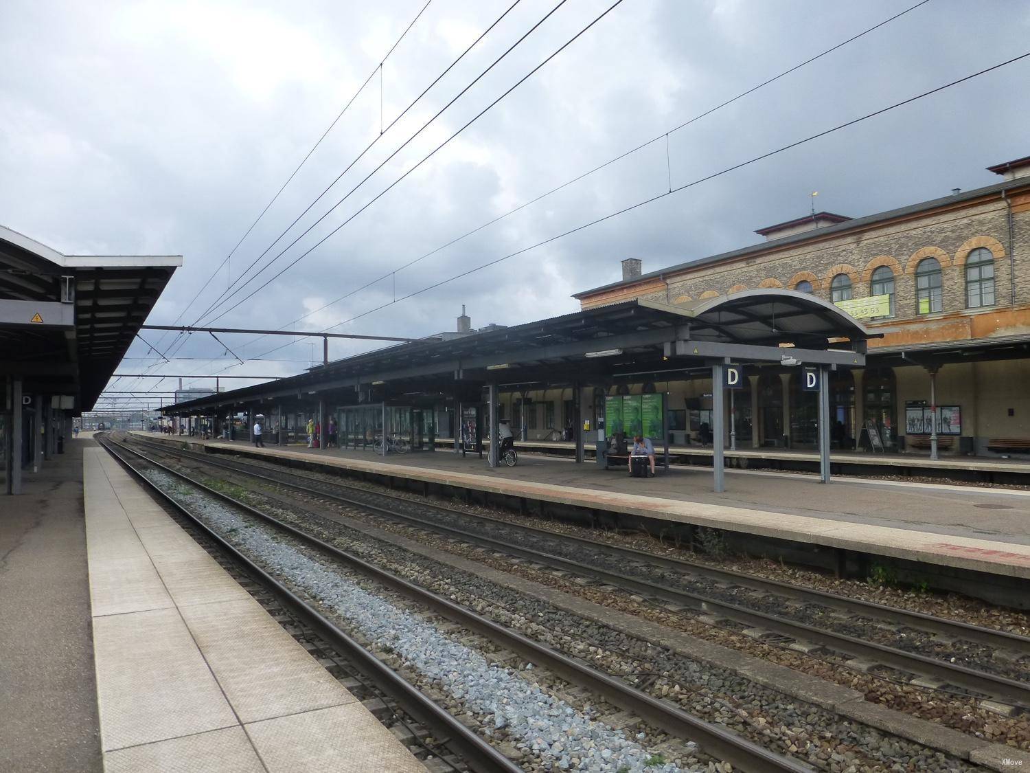 station interior photo
