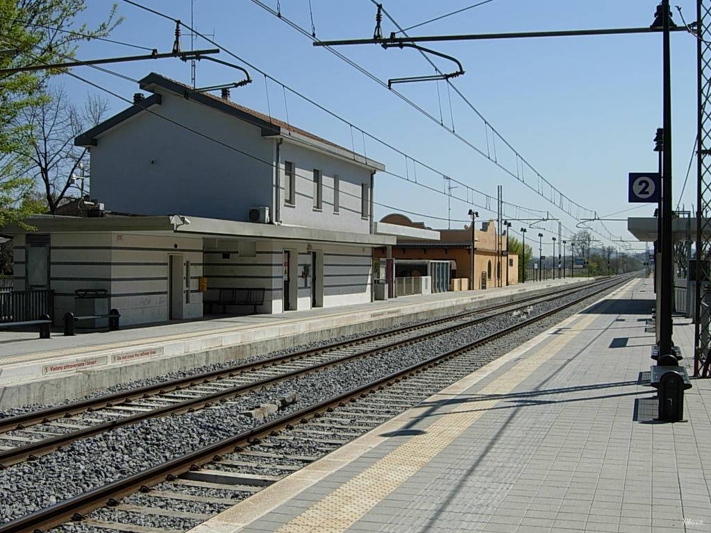 station building photo