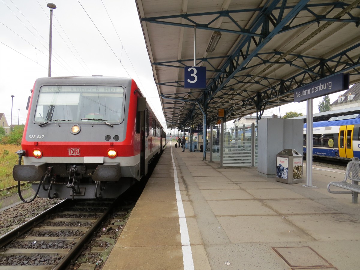 Neubrandenburg_station_platform_3