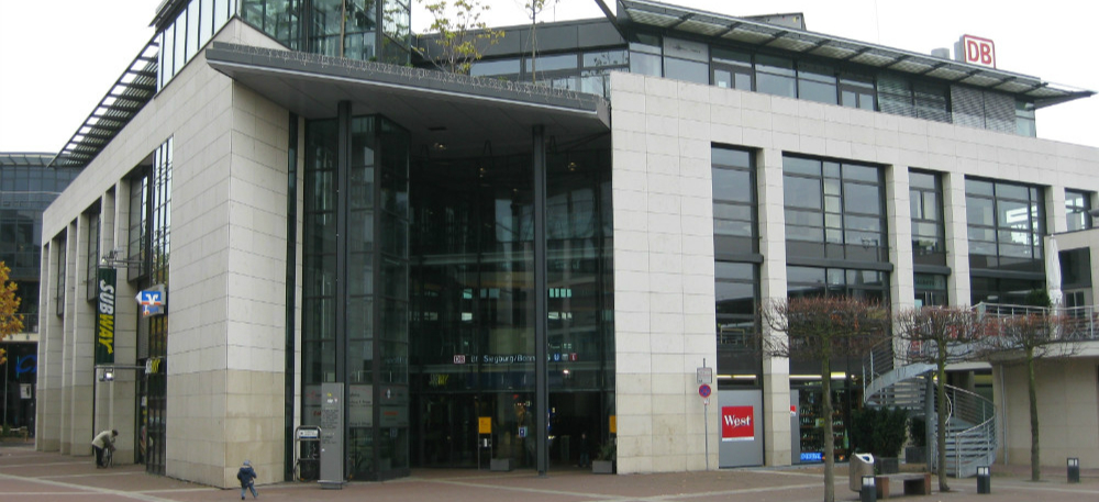 Detie_ _siegburg_bonn_station_outside