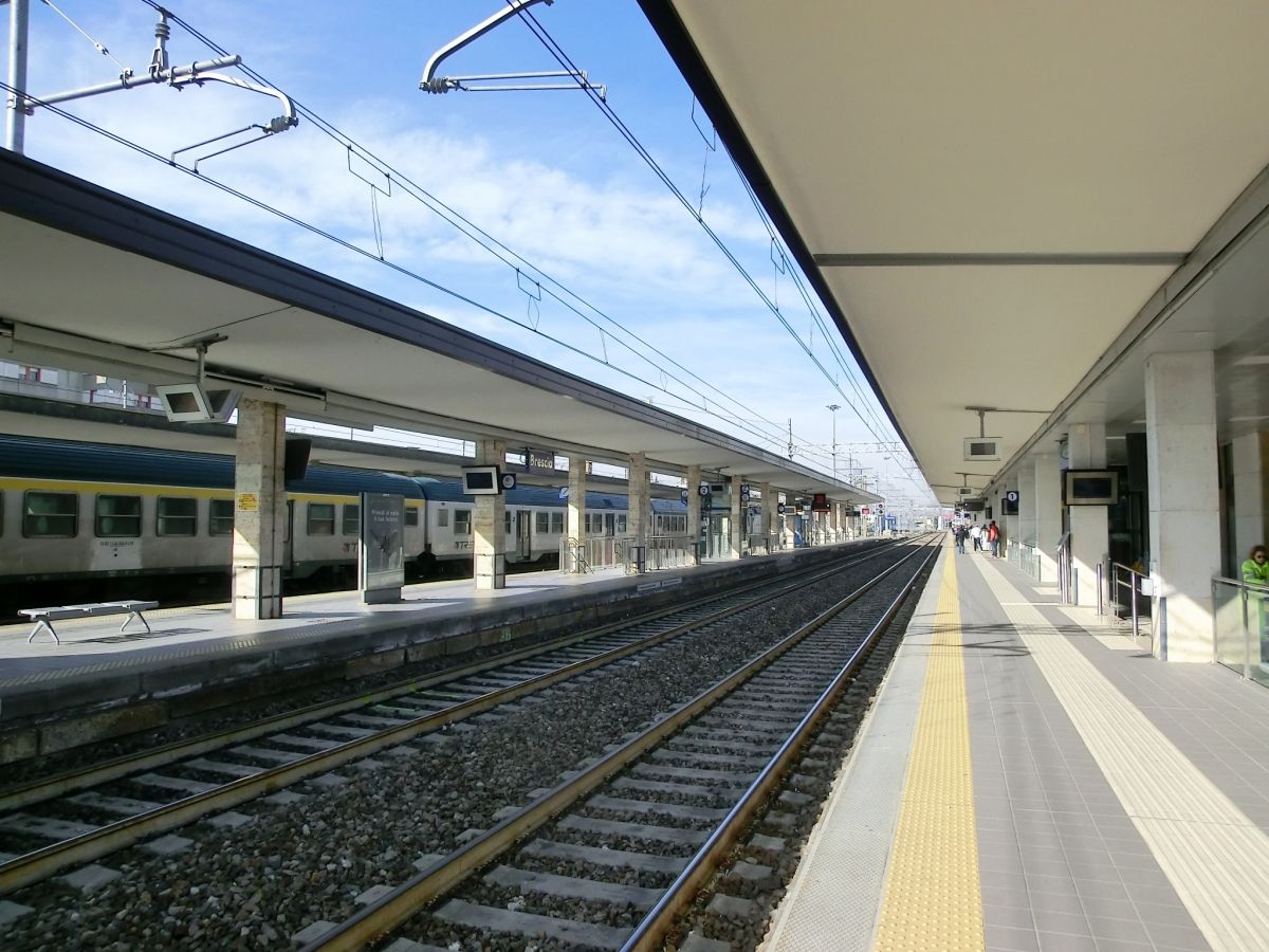 Brescia_station_platform
