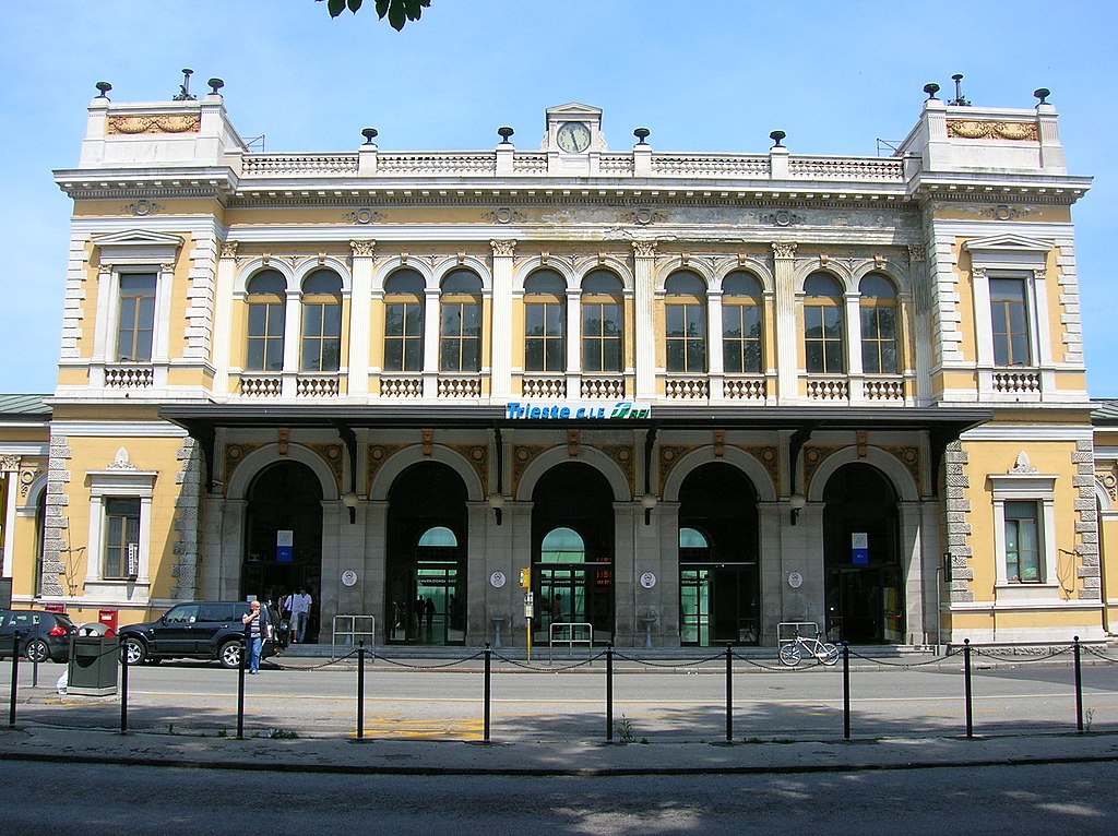 1024px Trieste_central_station