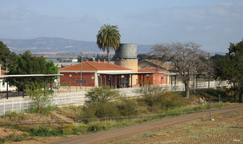 station building photo