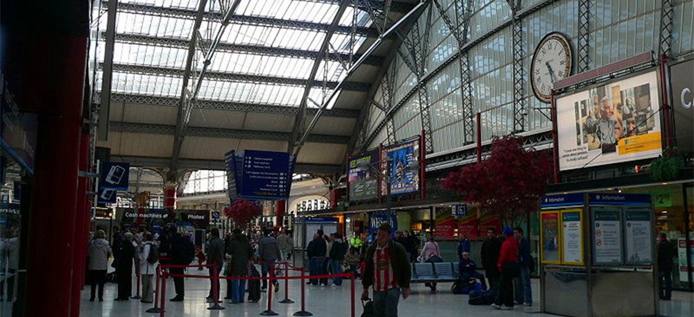 %e8%8b%b1%e9%93%81 Liverpool_lime_street Inside