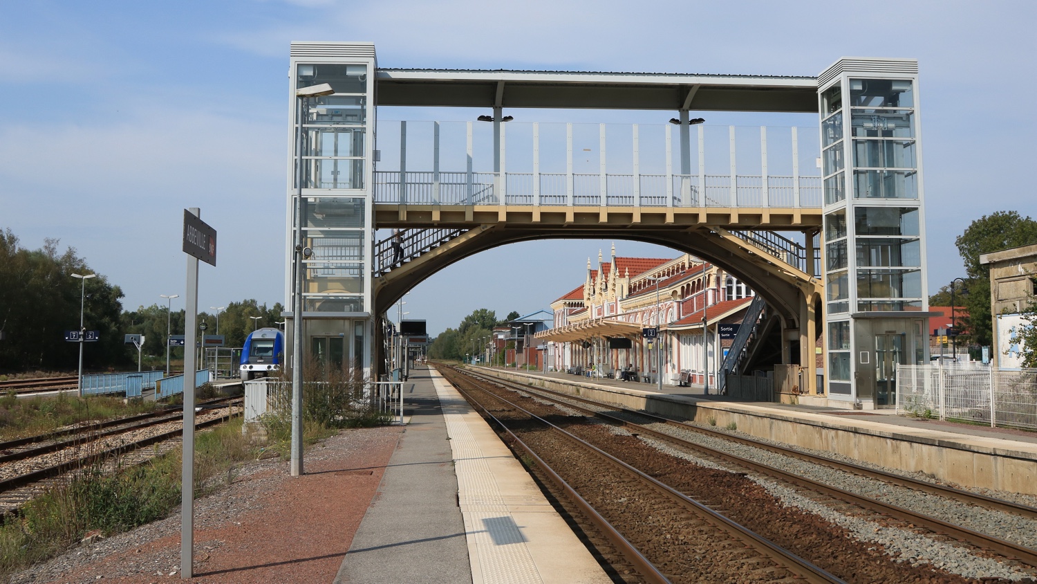 Abbeville_footbridge