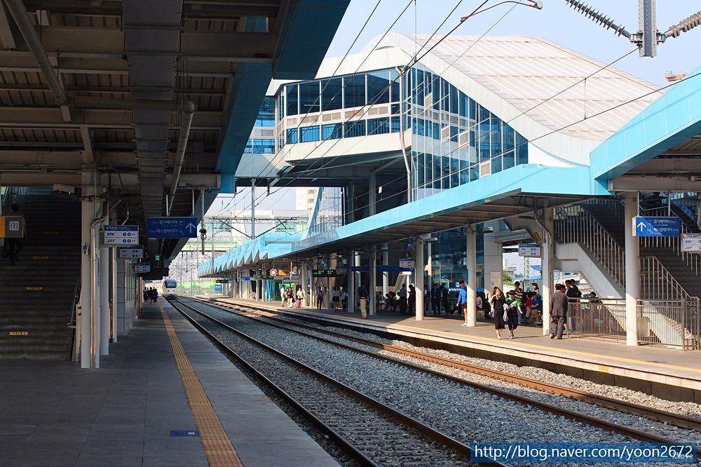 station interior photo