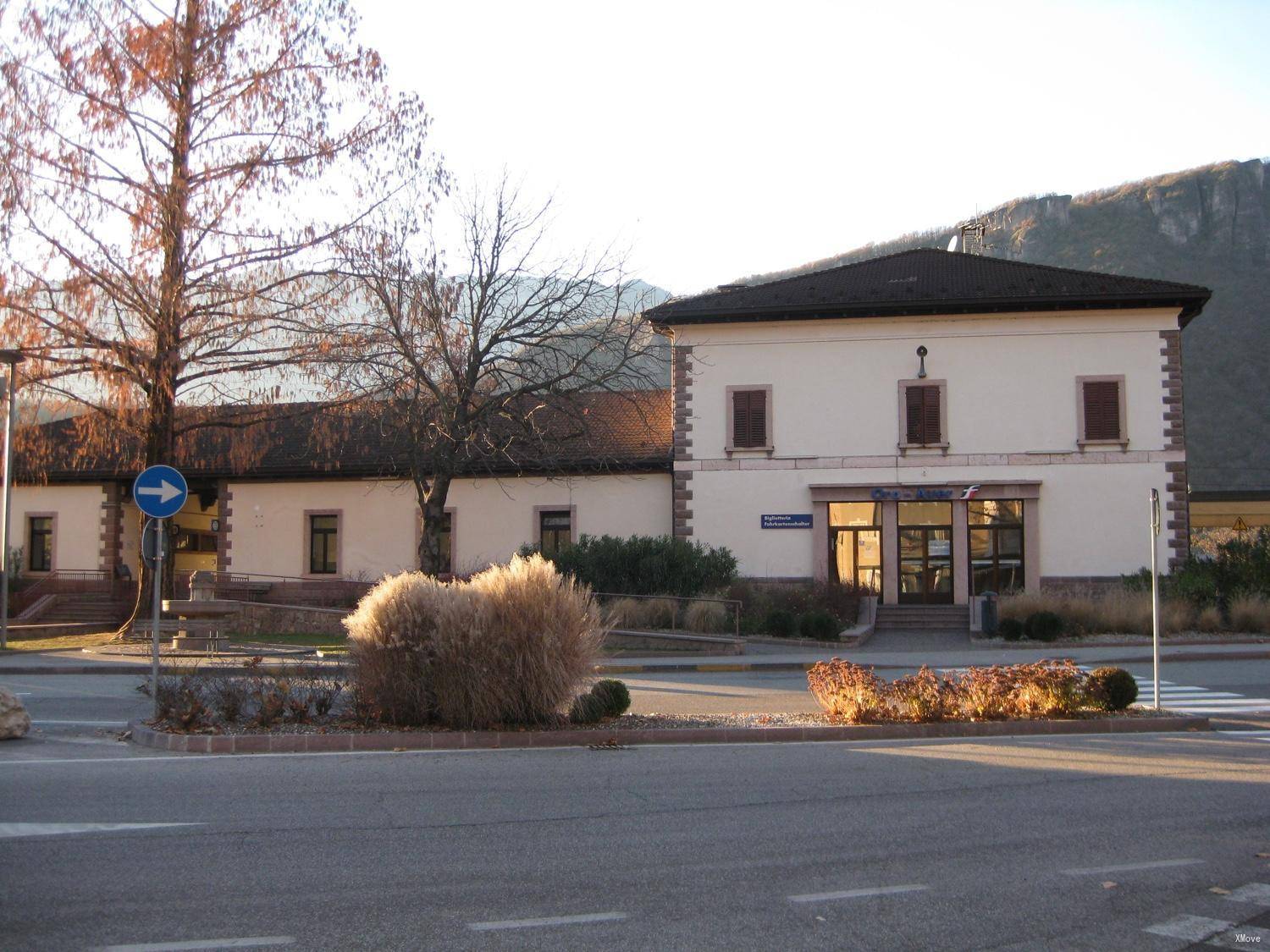 station building photo