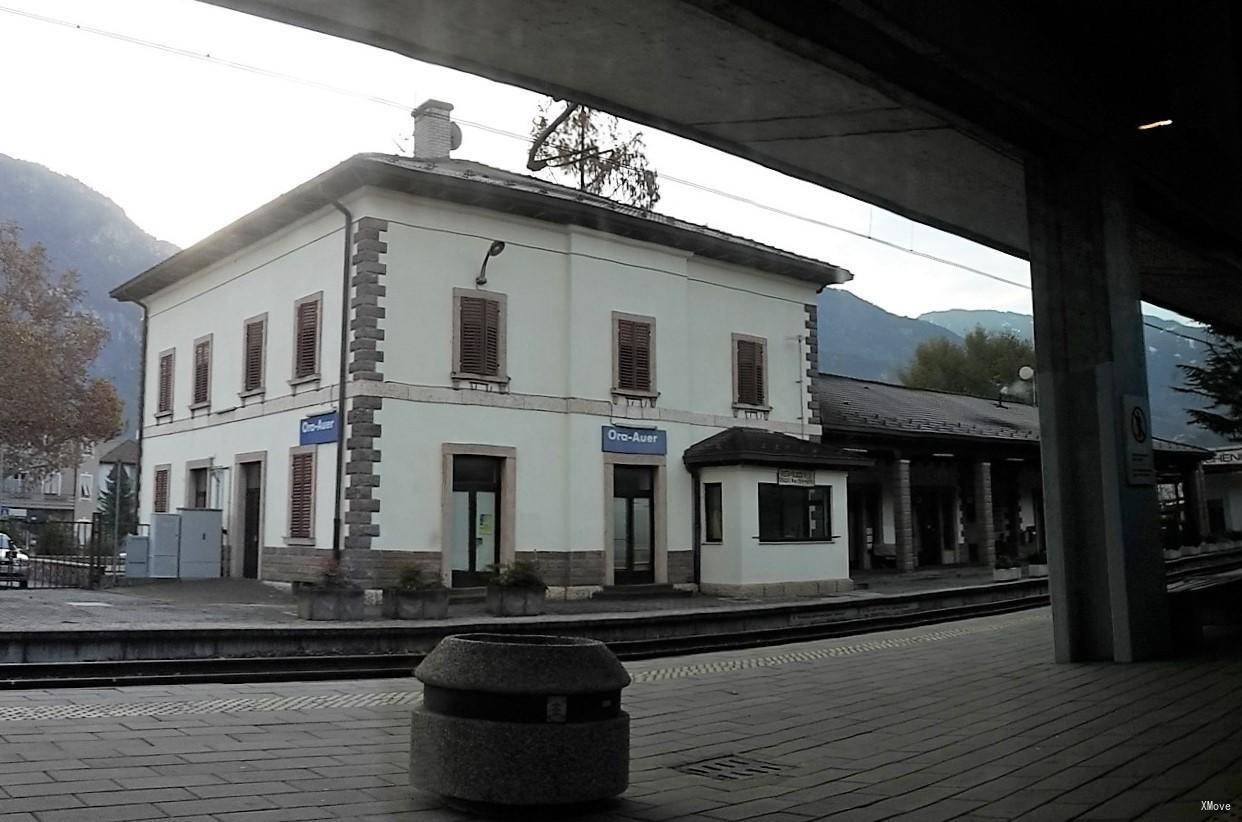 station interior photo