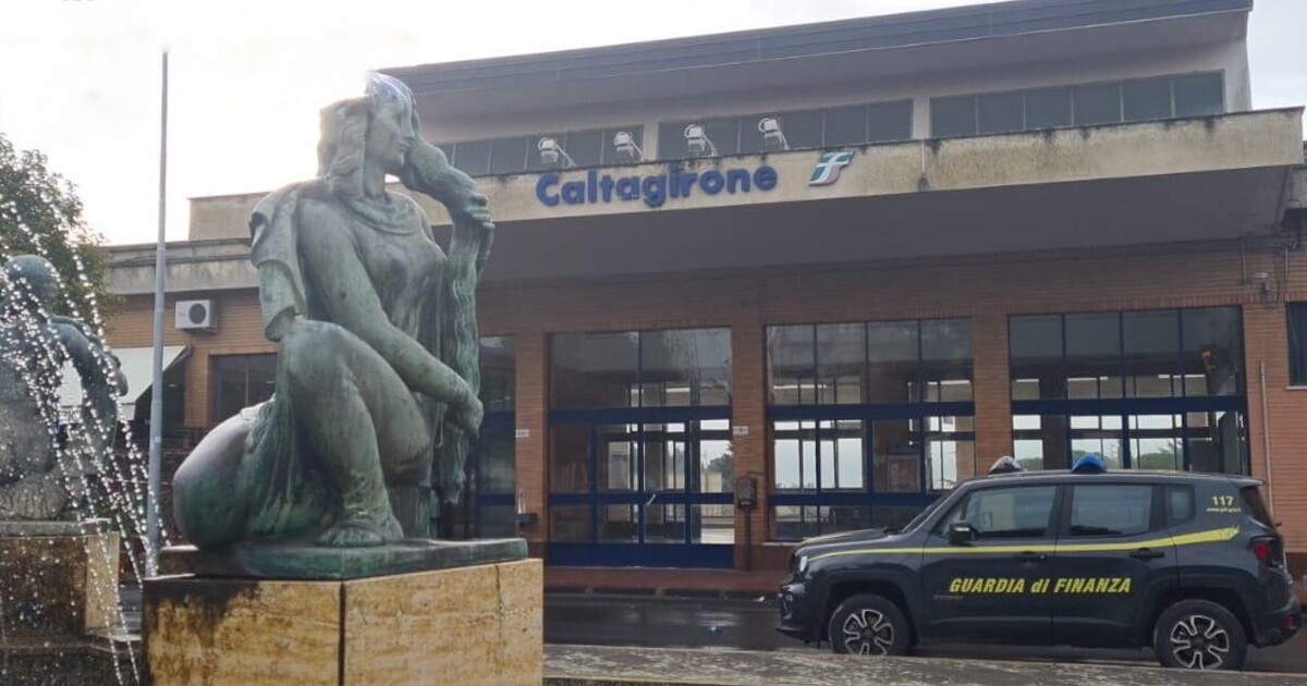 Caltagirone_station_1