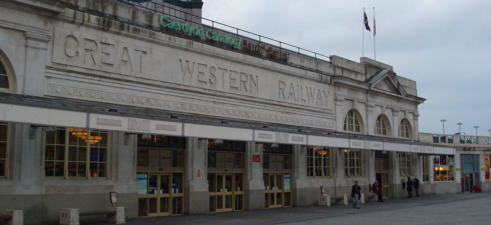 Cardiff_central_station_outside