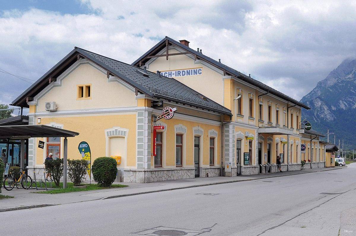 station building photo