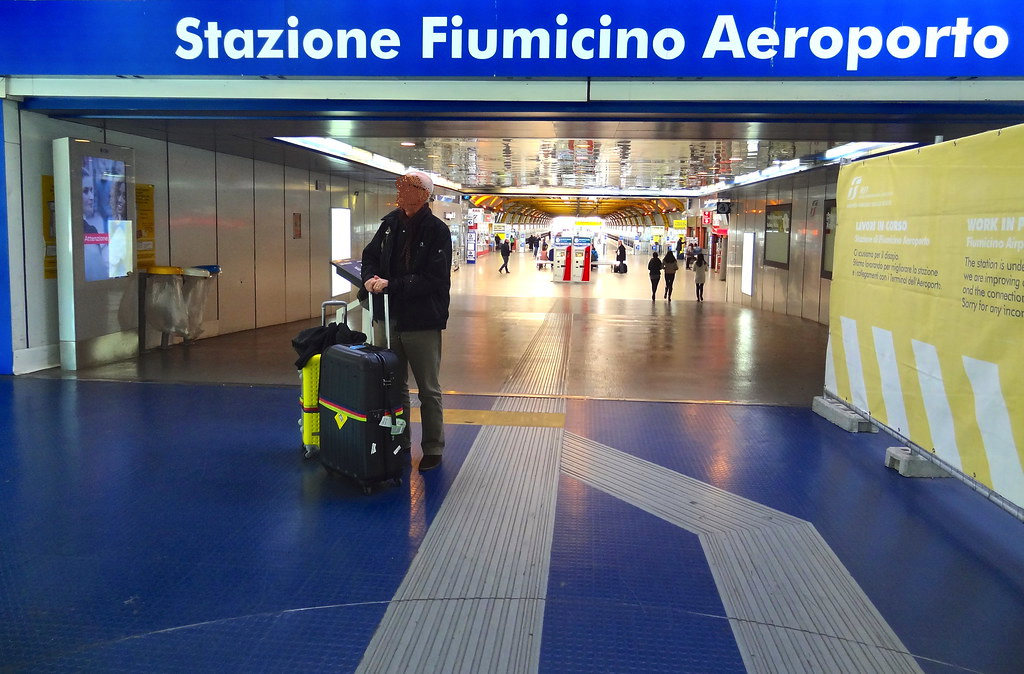 Fiumicino Aeroporto Roma Entrance
