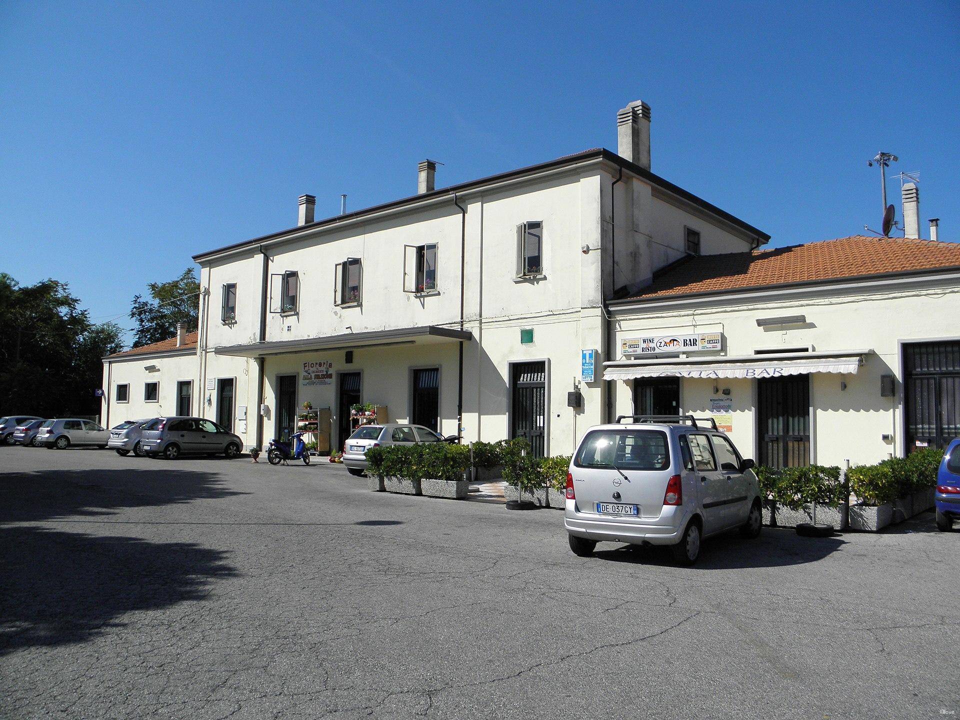 station building photo