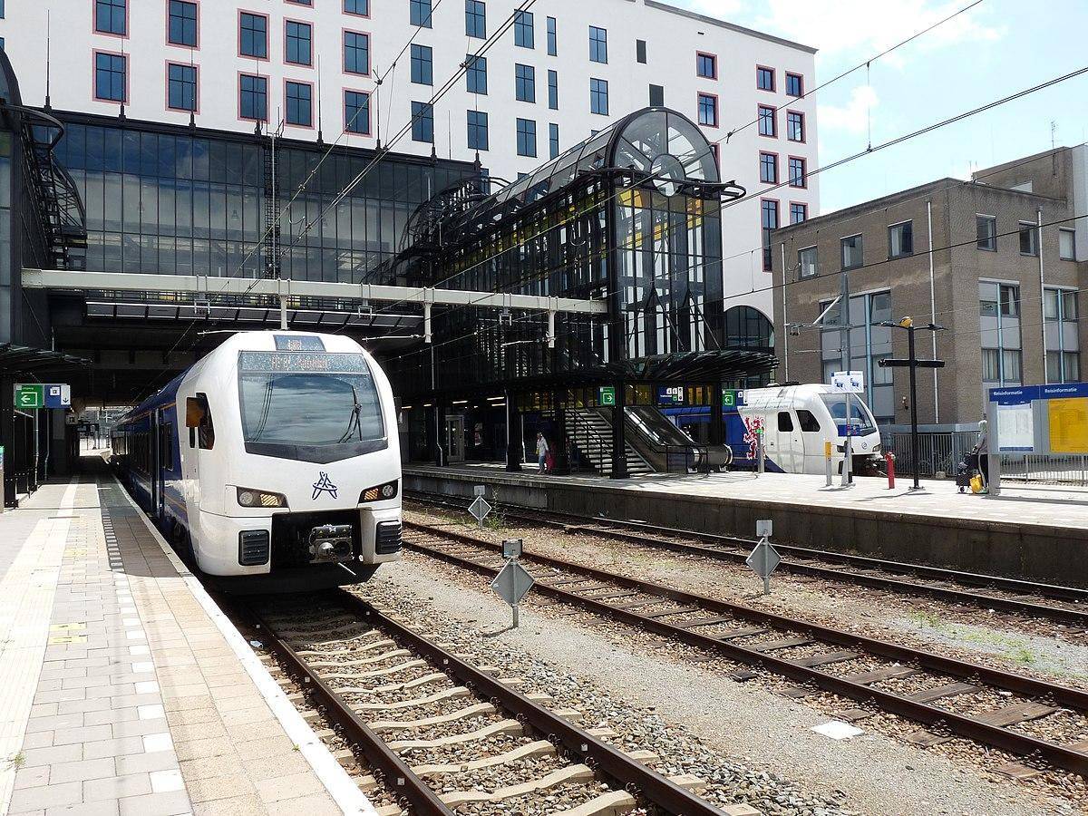 station interior photo