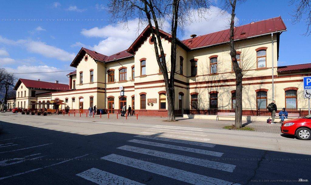 station building photo