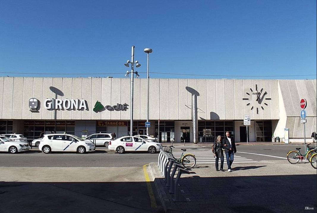 station building photo