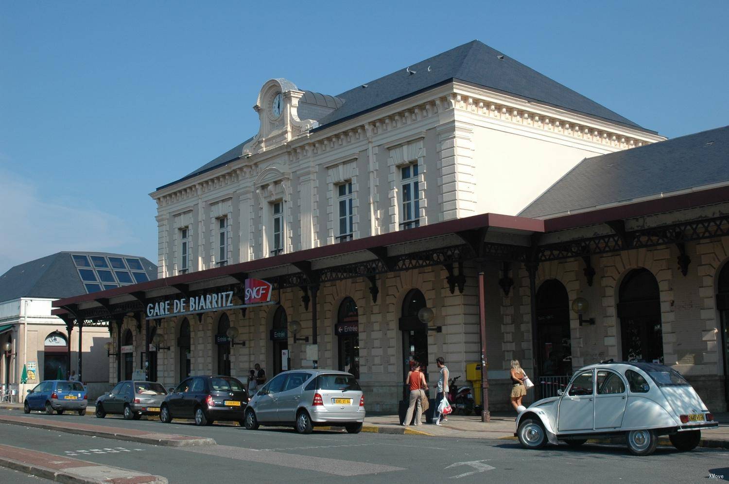 station building photo