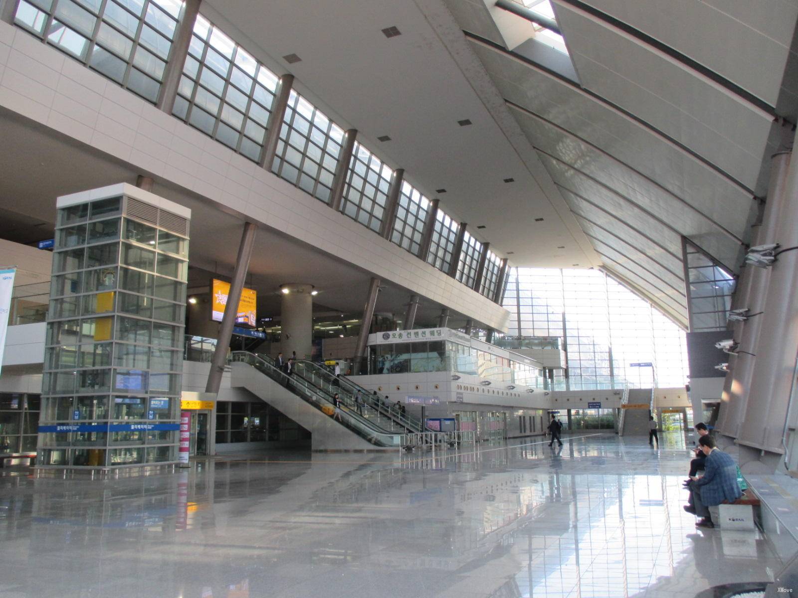 station interior photo