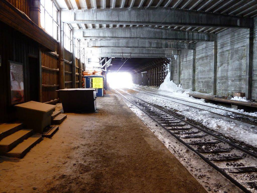station interior photo