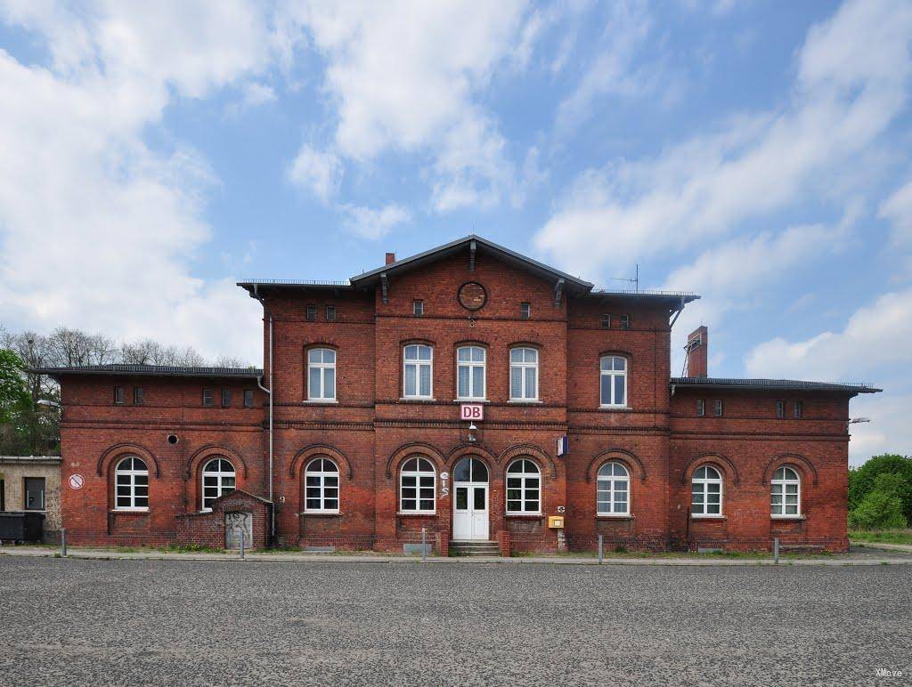 station building photo