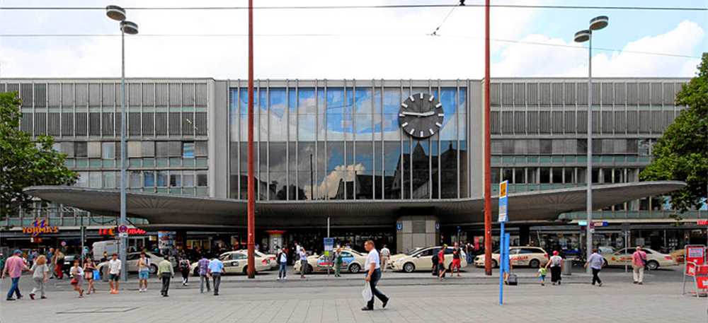 %e5%be%b7%e9%93%81 M%c3%bcnchen_hbf Outside