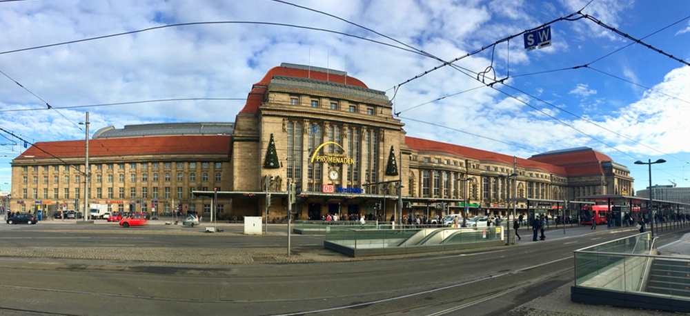 Db_leipzig_hbf_station_outside