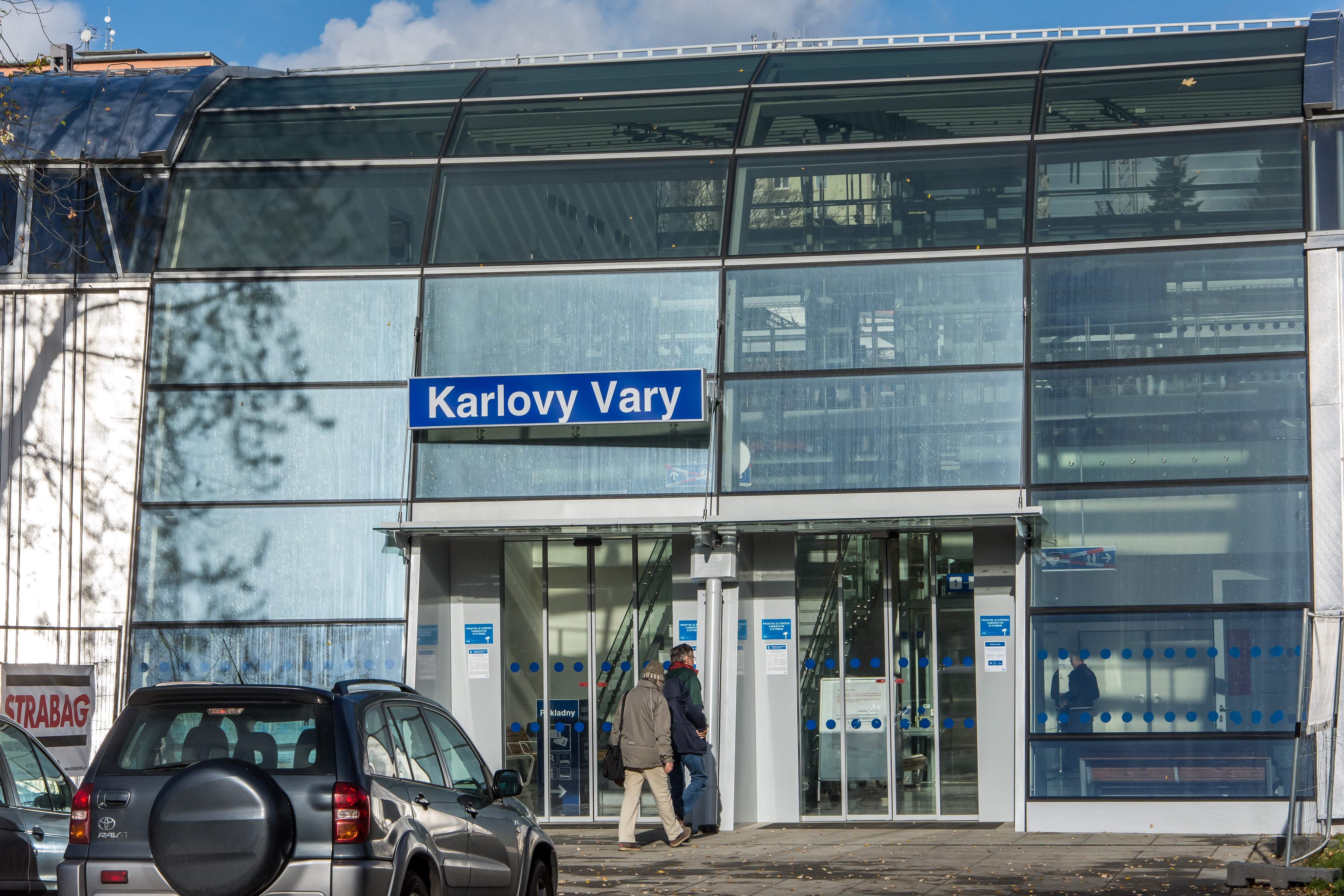 Karlovy_vary_outside_