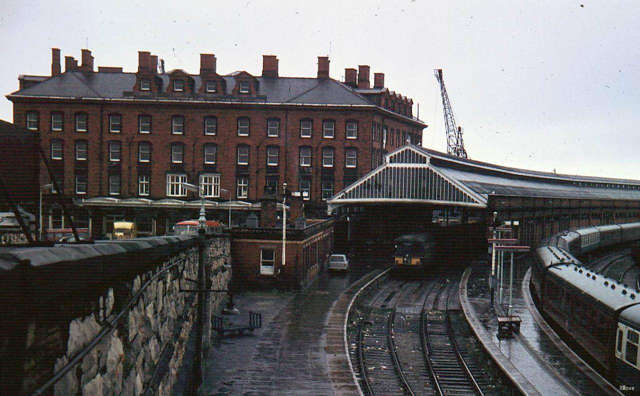 station building photo