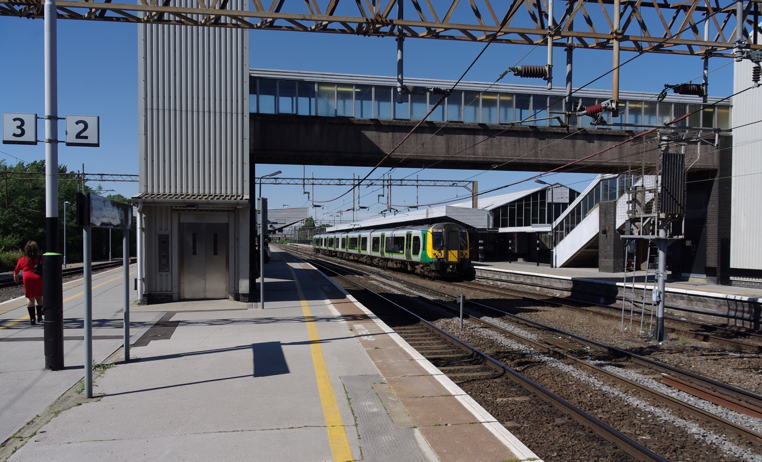 New_northampton_station_platform