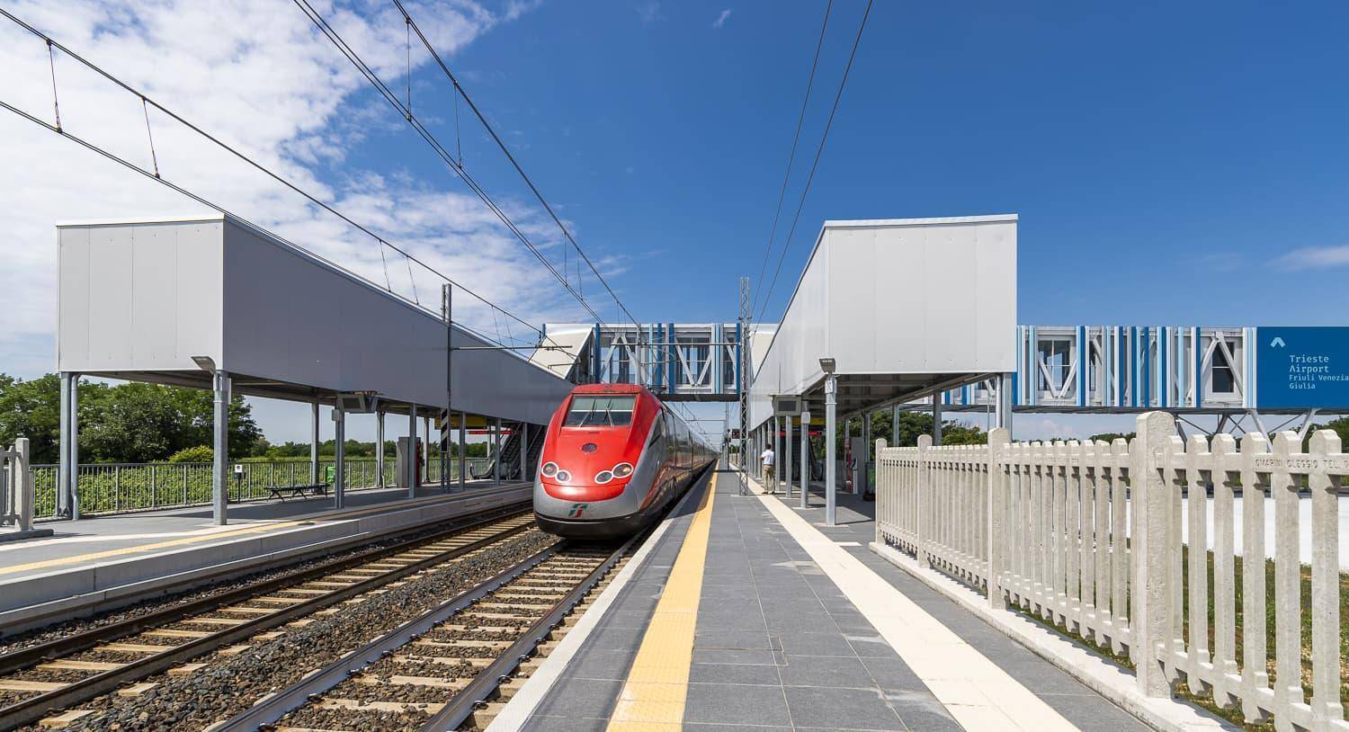 station interior photo