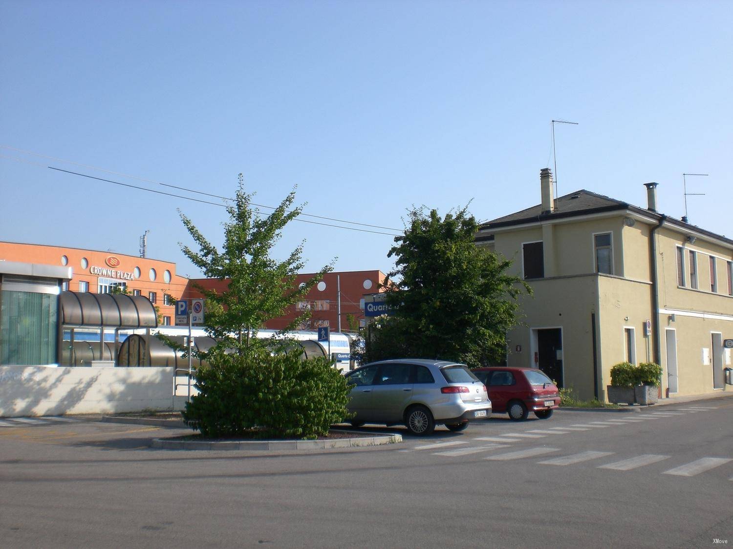 station building photo