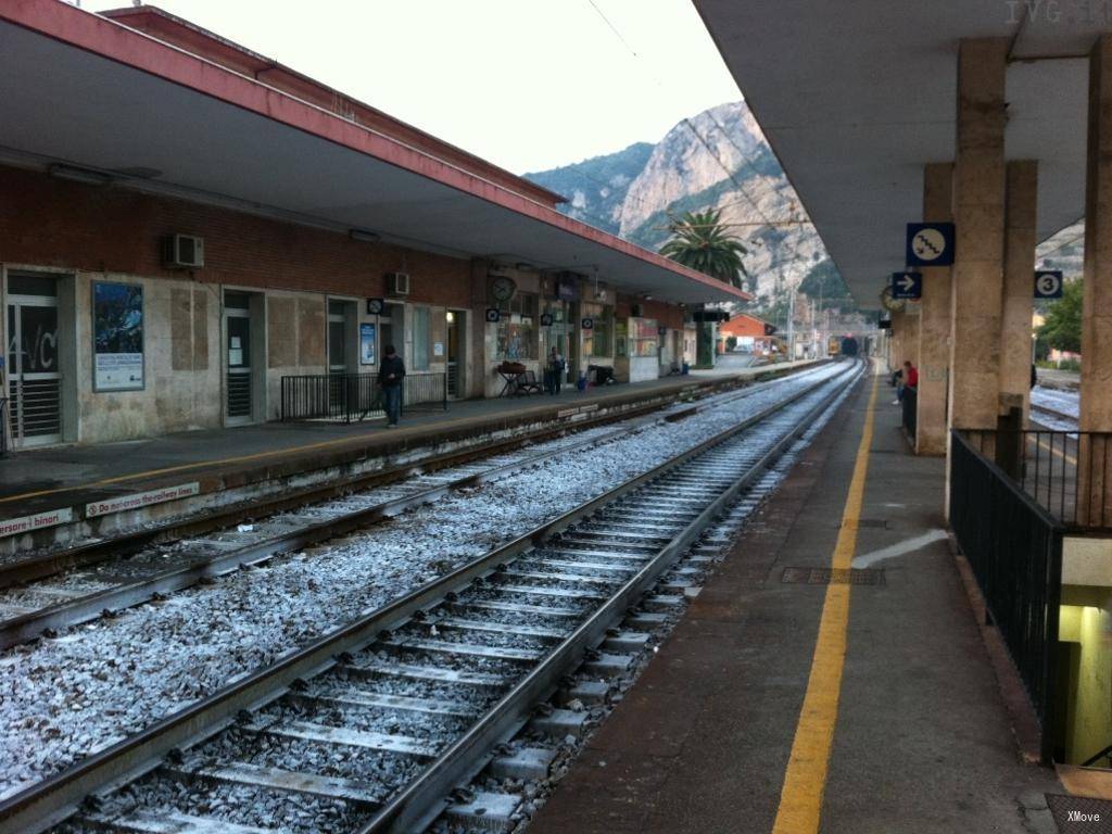 station interior photo