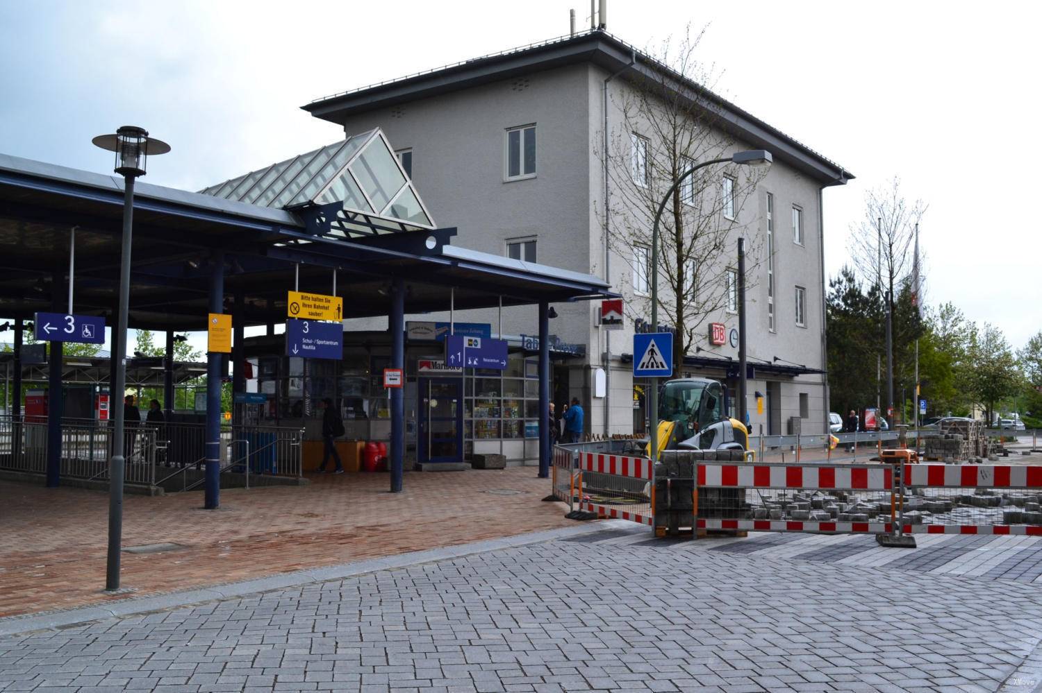 station building photo