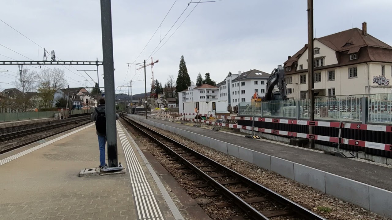 Liestal_station_platforms