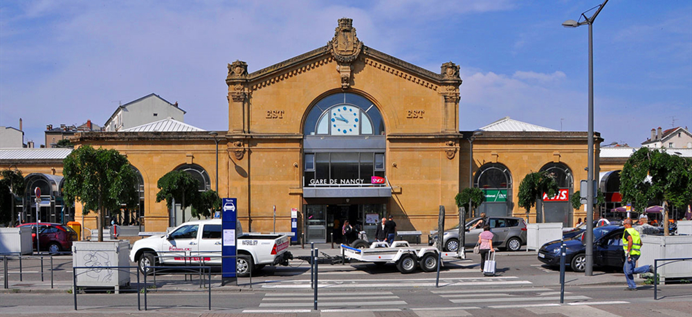 Tgv_nancy_ville_station_outside