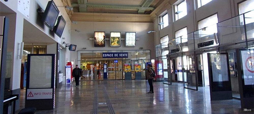 station interior photo