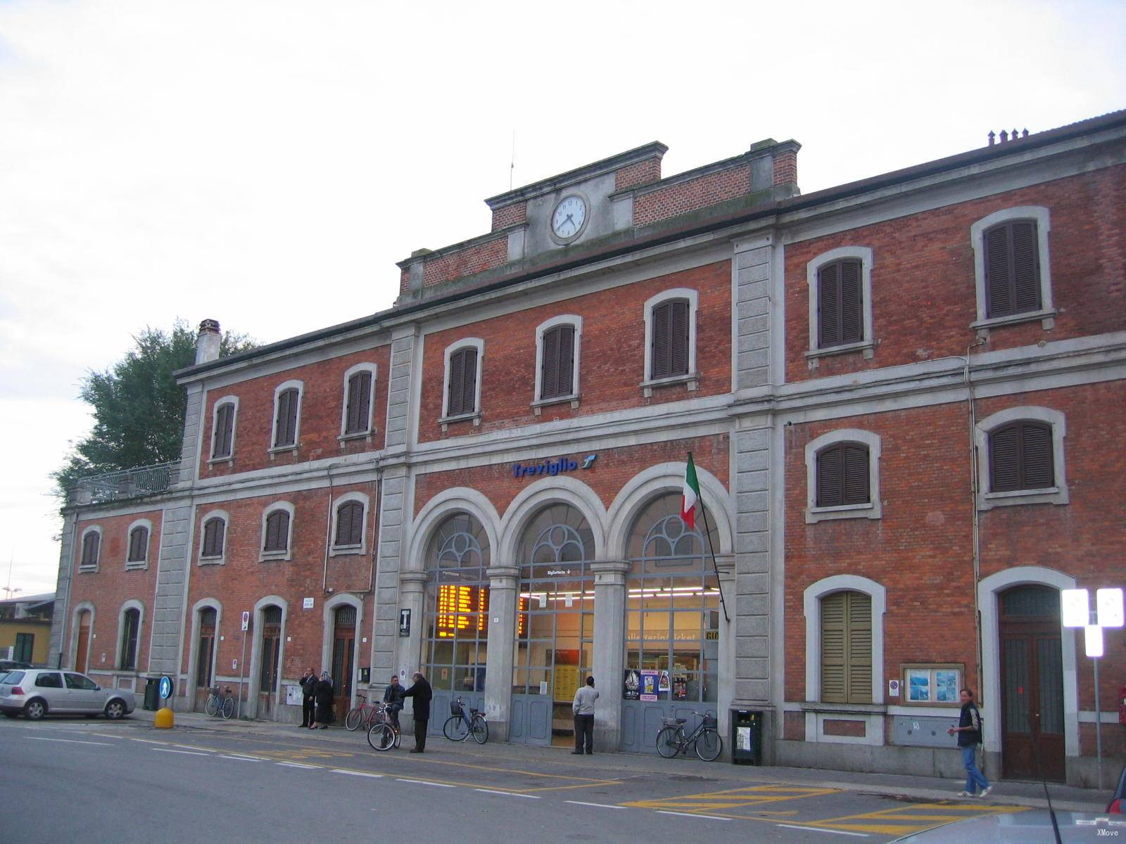 station building photo