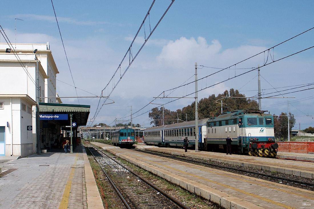 station interior photo