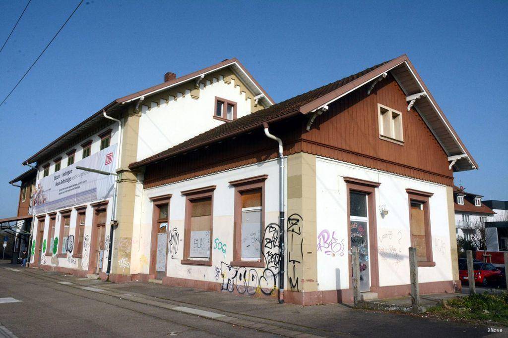 station building photo