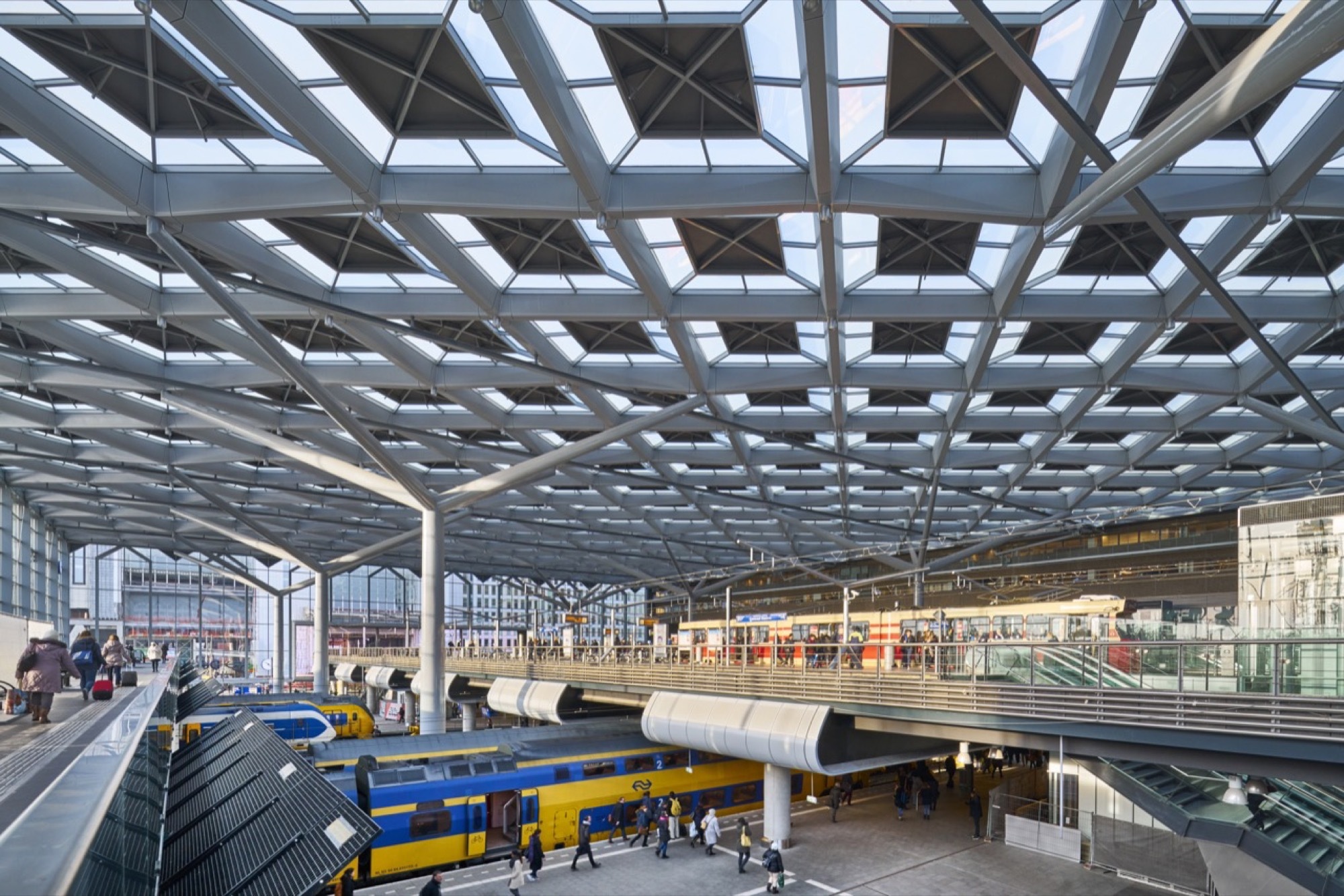 Den_haag_centraal_platforms