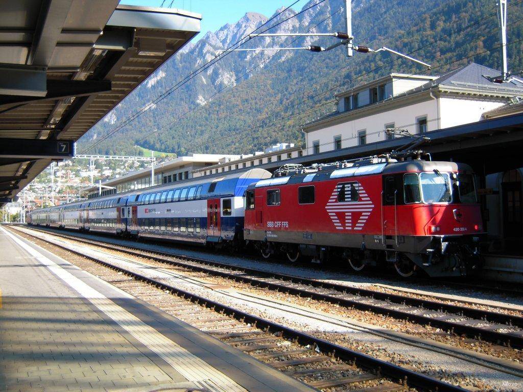 station building photo