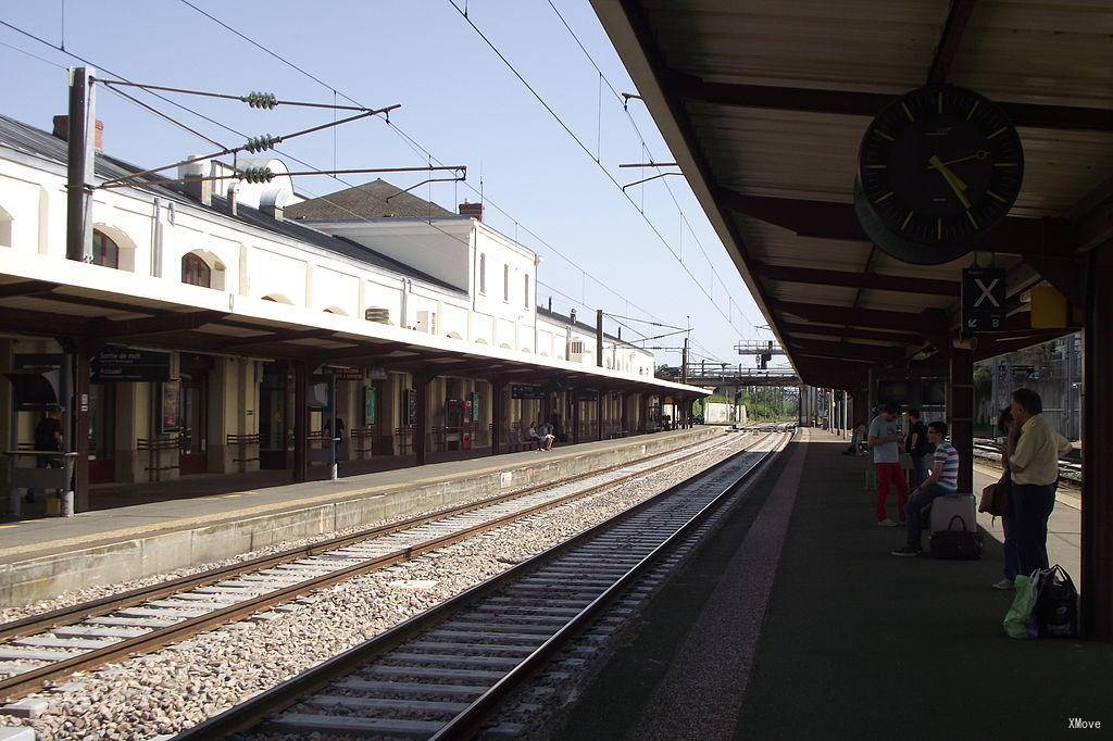 station interior photo