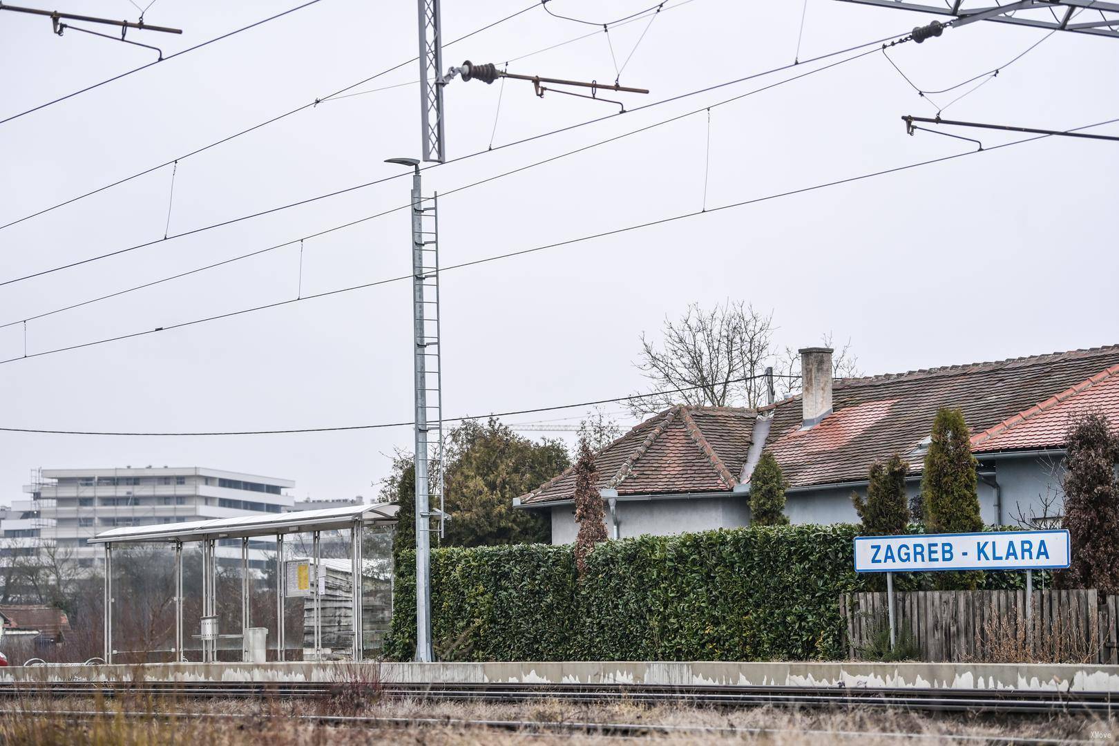 station building photo